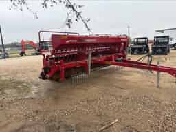 Used Landoll 4610-16 Seeder