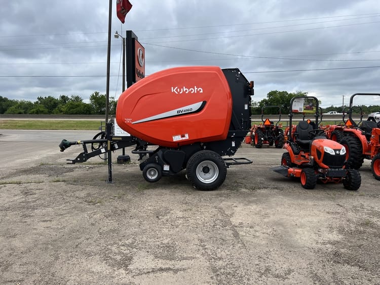 Kubota BV4160PremNet Round Baler