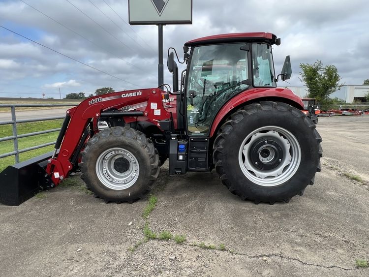 Case IH Farmall 100c Utility Tractor
