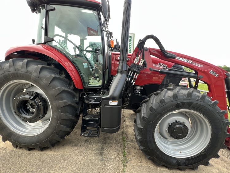 Case IH Farmall 130a Utility Tractor