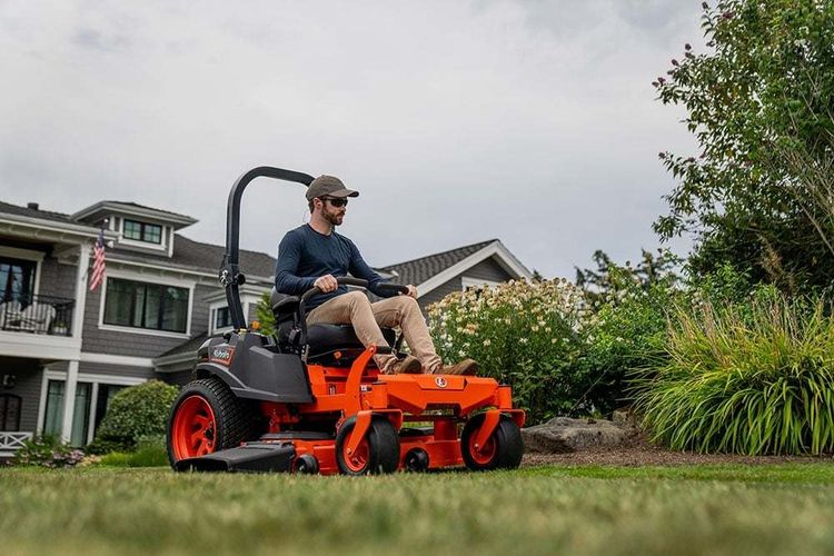 Kubota Z252KW-54 Zero-Turn Lawnmower